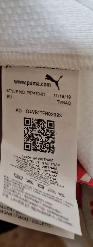 Confezione di due maglie ufficiali Valencia CF (Puma)