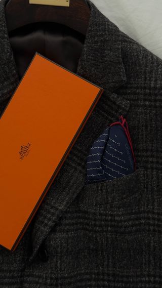 Pañuelo Hermès Seda Azul y Rojo