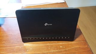 Router Modem TP-Link Nero