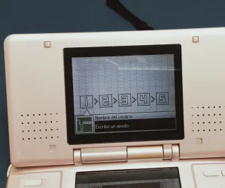 Nintendo NDS DS clásica rosa muy buen estado