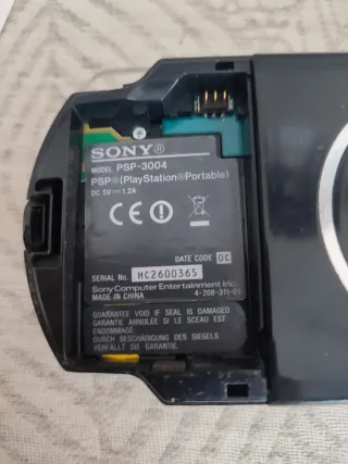 PSP Sony Preto + Cartão Kingston 64GB