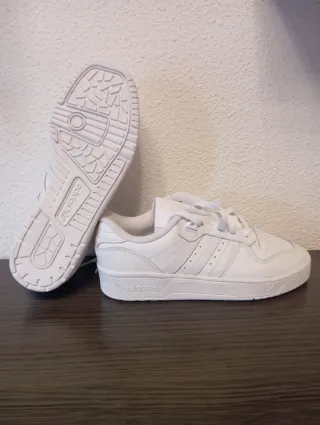 Adidas Rivalry Low