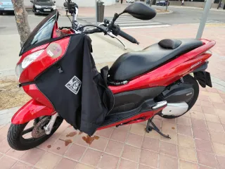 Honda PCX 125 Roja
