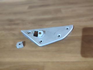 Tapa Izquierda Faro BMW F650GS 2003