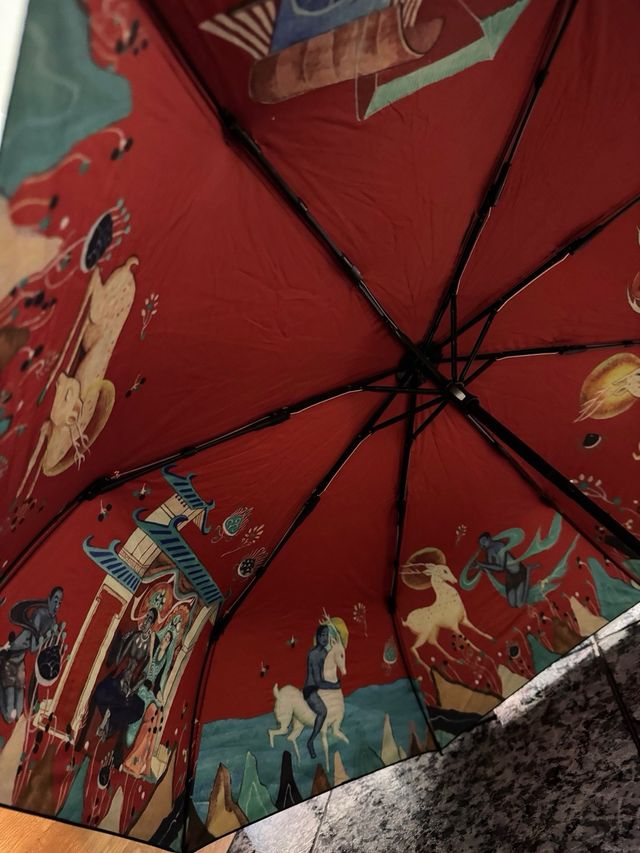 Paraguas decorado con motivos orientales