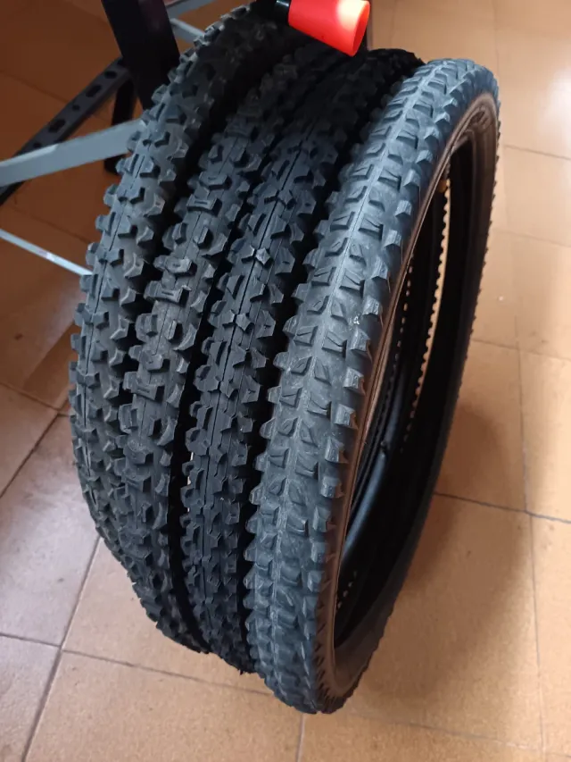 Lote di 4 ruote per bicicletta MTB varie marche 26"