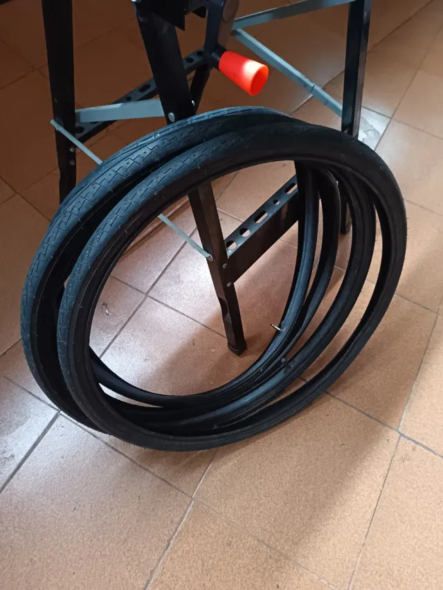 LOTE 2 PAREJAS DI RUOTE PER BICICLETTA FINE DA 26"