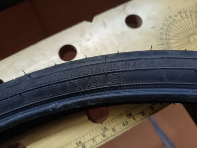 LOTE 2 PAREJAS DI RUOTE PER BICICLETTA FINE DA 26"