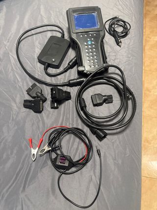 Escáner Automotriz con Accesorios