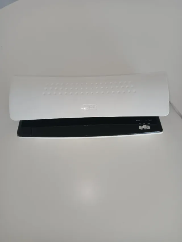 Plastificadora Blanca y Negra