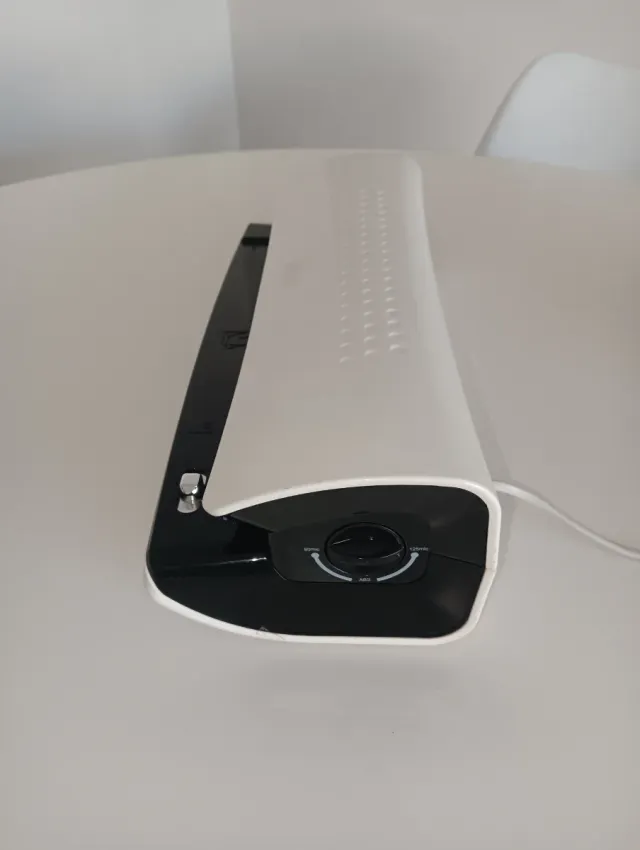 Plastificadora Blanca y Negra