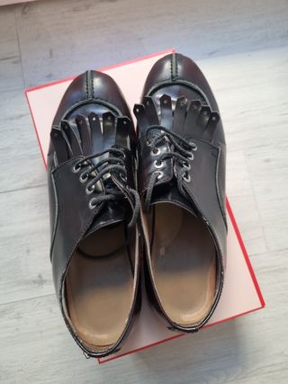 Calpierre scarpe melanzana in pelle