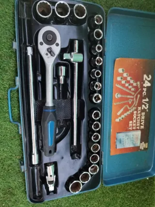 Caja de herramientas 23 pzs 1/2 Drive