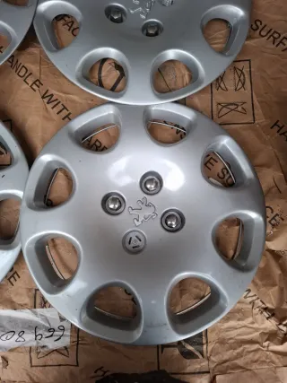 4 Tapacubos Peugeot 15"