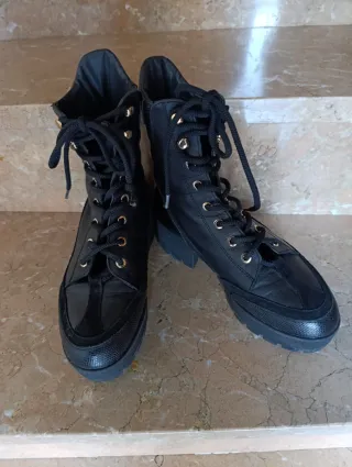 Botines Uterqüe mujer negros