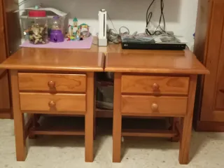 Mesillas de madera maciza (2 unidades)