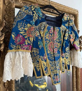 Traje de Fallera azul y dorado