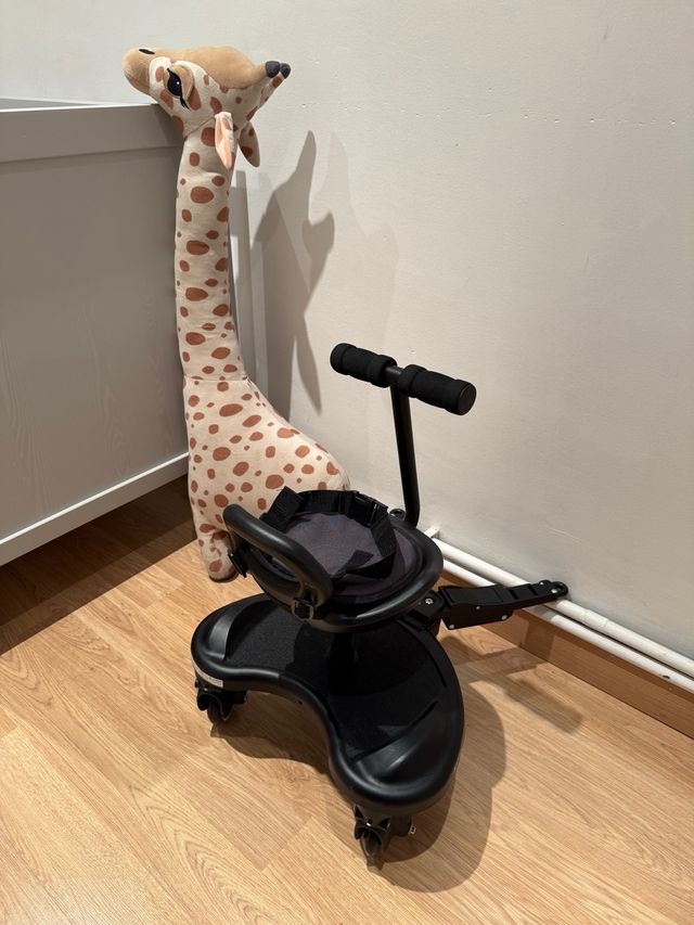 Patinete KidScooter con asiento