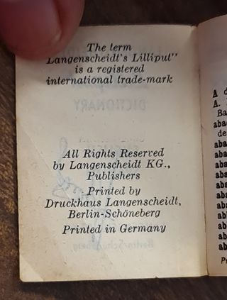 Diccionario miniatura de Langenscheidt's Lilliput