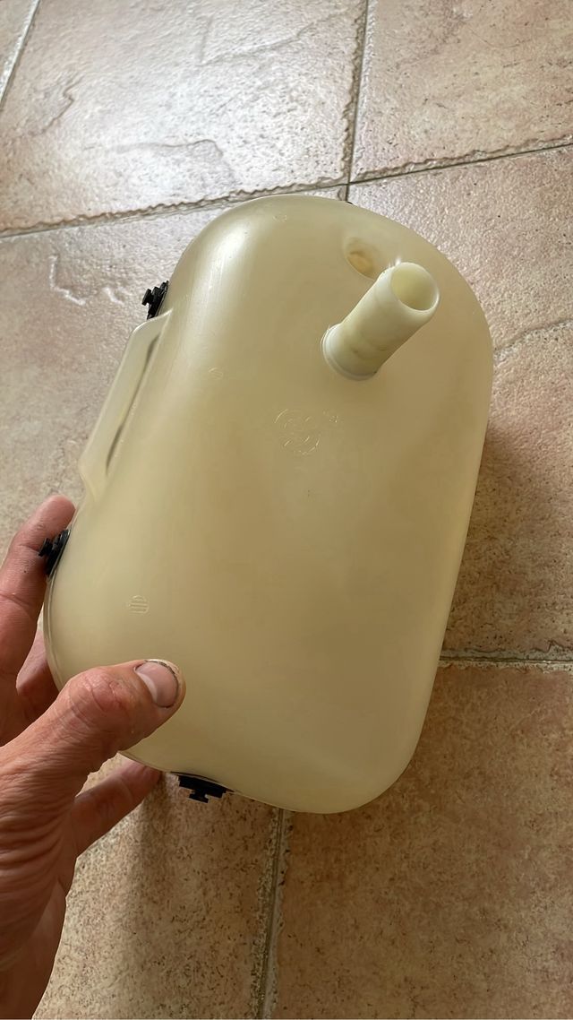 Vaso expansión Supercinco GT Turbo