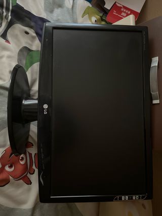 Monitor LG Flatron W2243S