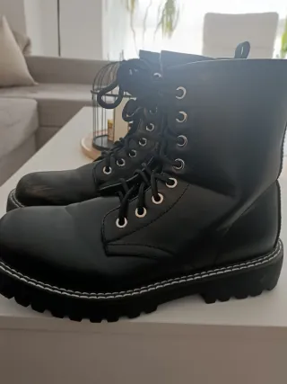 Botas militares negras