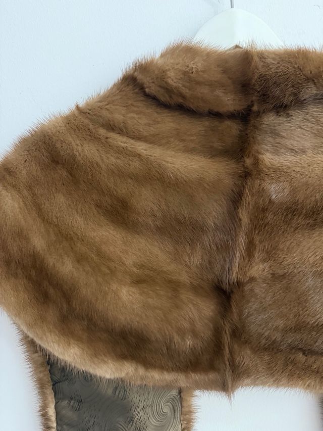 Stola di pelo marrone