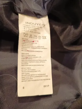 Trajes completos niño T8 y T10 Los dos 4 euros