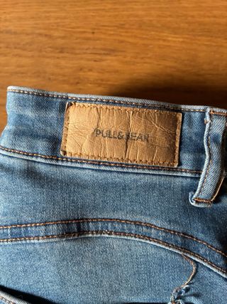 Pantalones pitillo azules talla 32