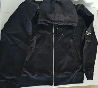 Sudadera Prada Negra con Capucha