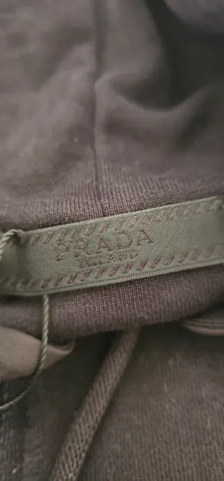 Sudadera Prada Negra con Capucha