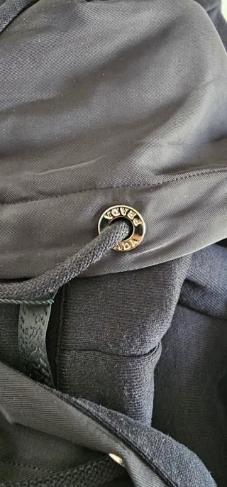 Sudadera Prada Negra con Capucha