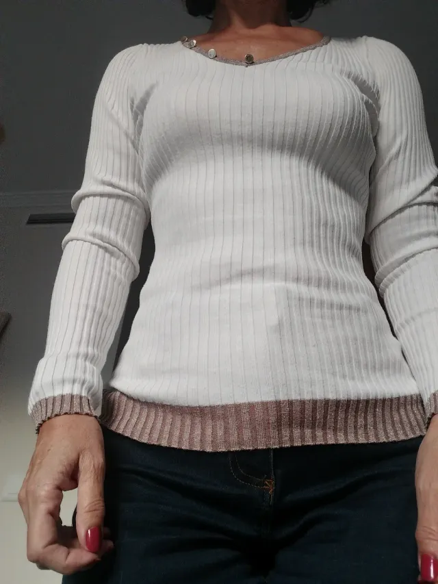 Jersey Morgan blanco y dorado