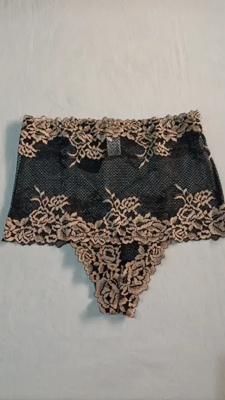 Braguita lencera encaje negra y beige Talla S
