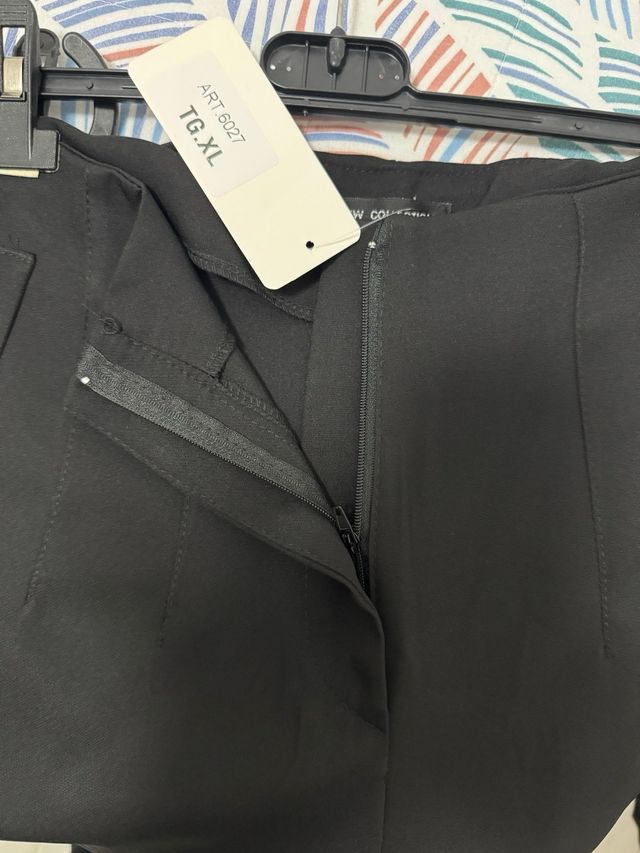 Pantaloni neri classici taglia XXL