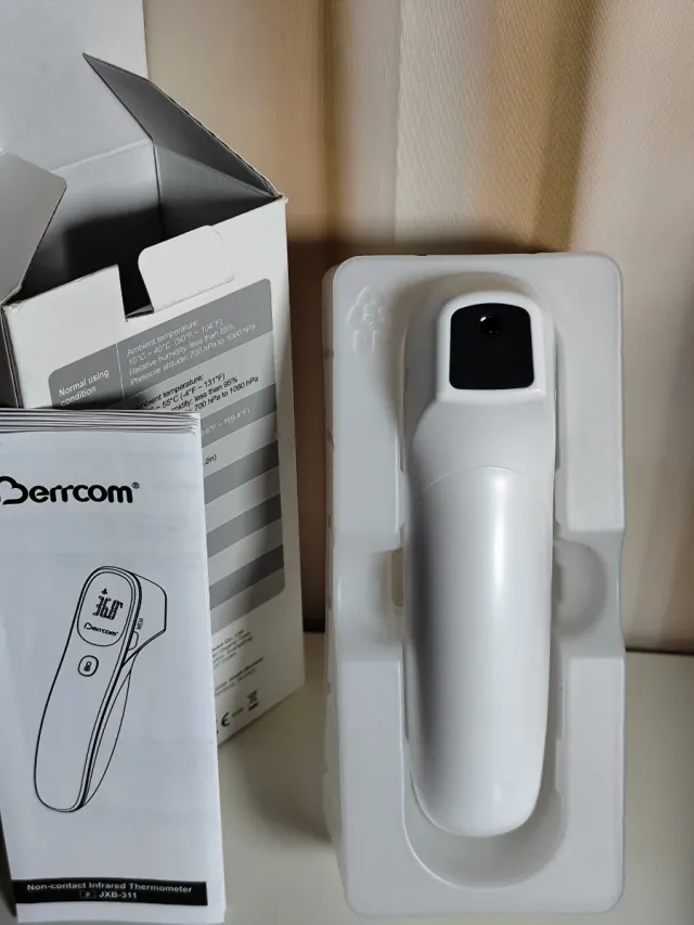 Termómetro infrarrojo Berrcom JXB-311