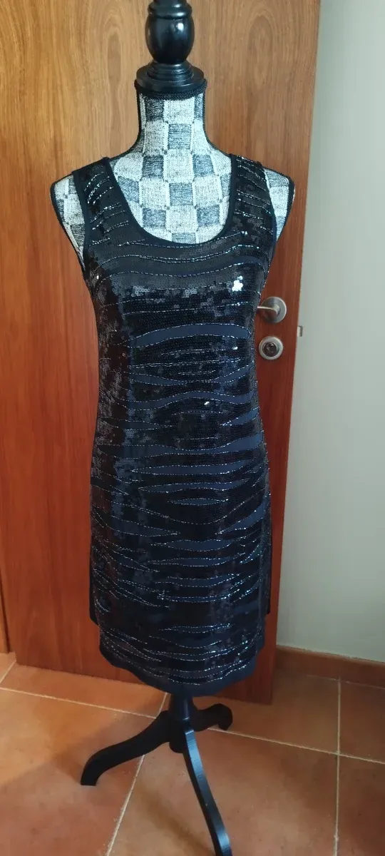Vestido negro lentejuelas