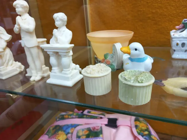 Lote figuras mármol Marmolika y varios