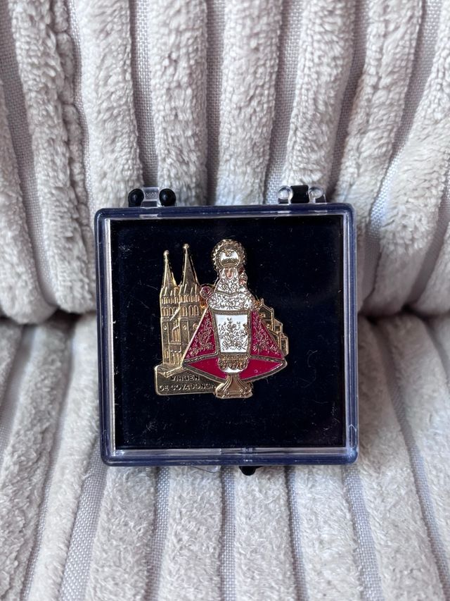 Pin Virgen de Covadonga