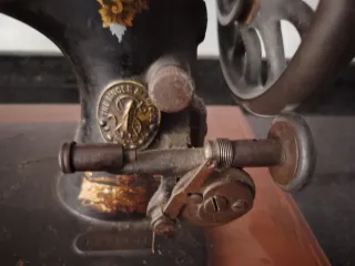 Máquina de coser Singer antigua