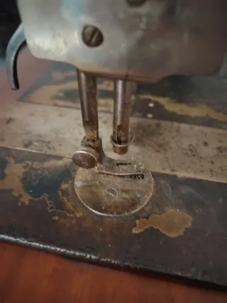 Máquina de coser Singer antigua