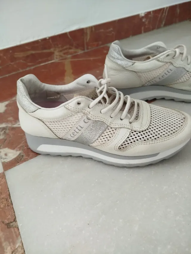 Zapatillas Cetti Mujer Blancas y Plateadas