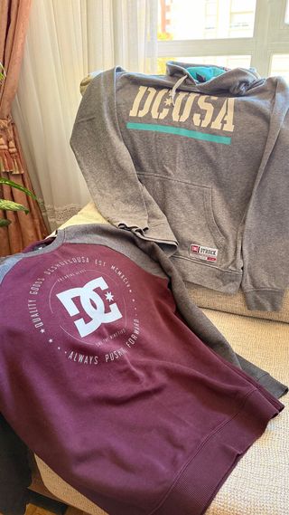Lote 2 Sudaderas DC Shoes.