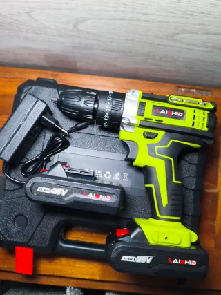 Taladro percutor + 2 baterías