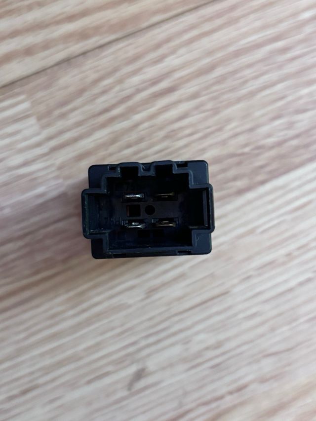 Botón luneta térmica VW Golf MK3