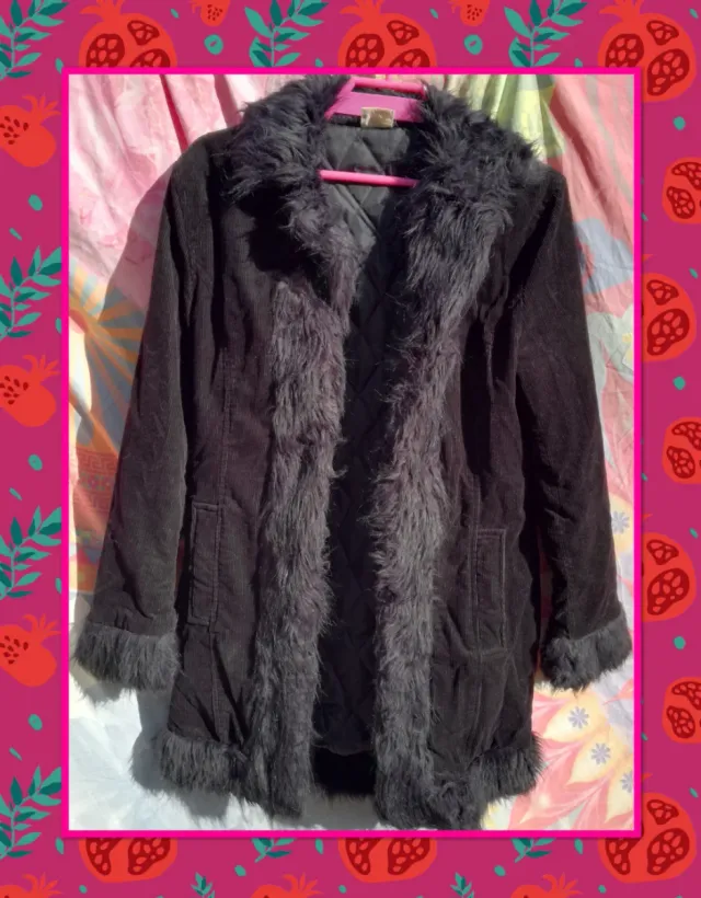 ABRIGO NEGRO DE PANA Y PELO SINTÉTICO