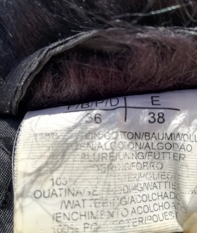 ABRIGO NEGRO DE PANA Y PELO SINTÉTICO