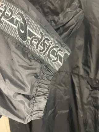 ASICS vintage giacca a vento nero impermeabile