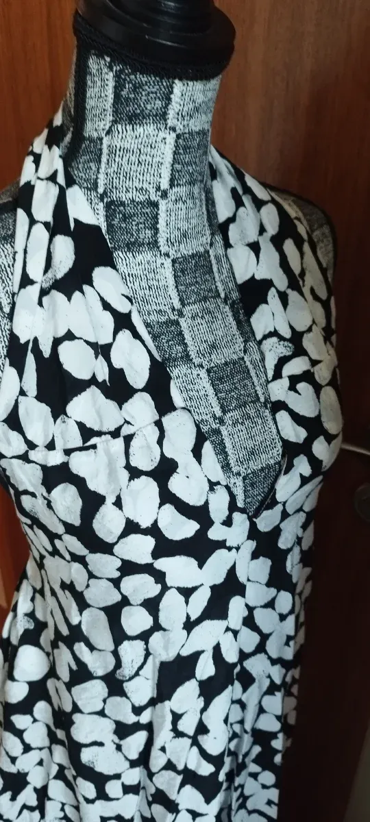 Vestido largo sedoso estampado