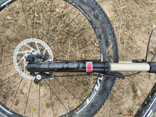 Bicicleta Montaña BH Carbon Fusion.